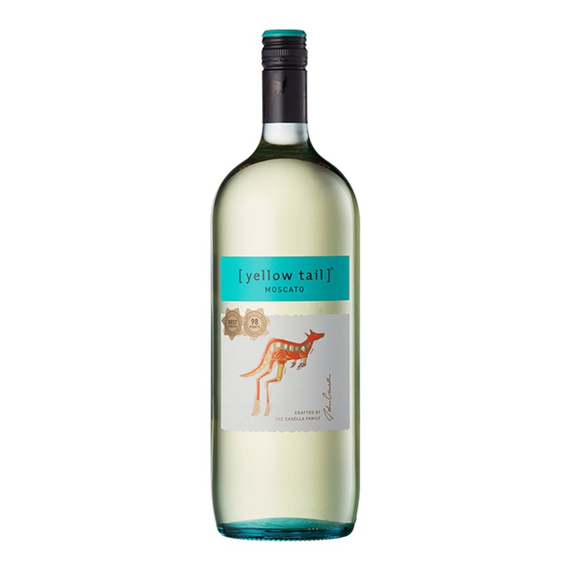 Yellow Tail Moscato South Eastern Australia 1.5 L